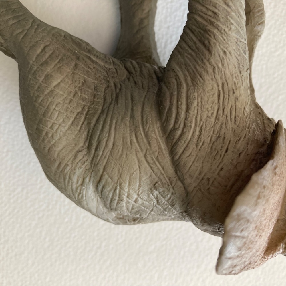 Elephant sculpture gray - Picture 7 of 13